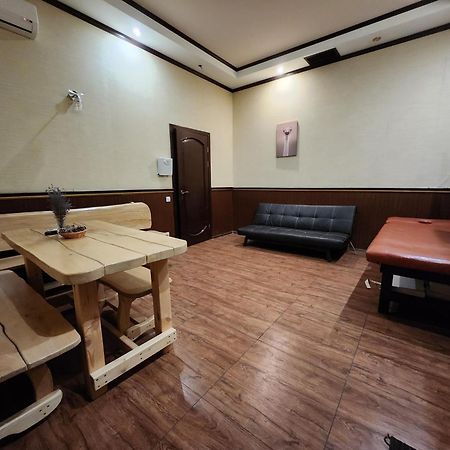 ホテル Київські Ночі エクステリア 写真
